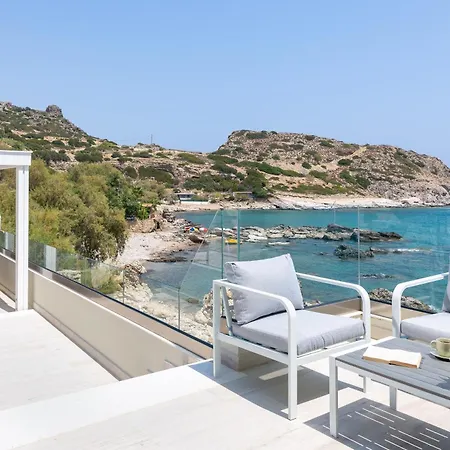 Hamilton Sea Front Villa *