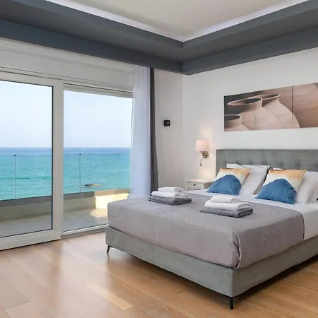 Villa Hamilton Sea Front