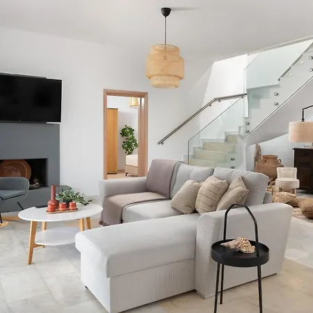 Hamilton Sea Front Архангелос