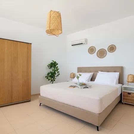 Hamilton Sea Front Вилла