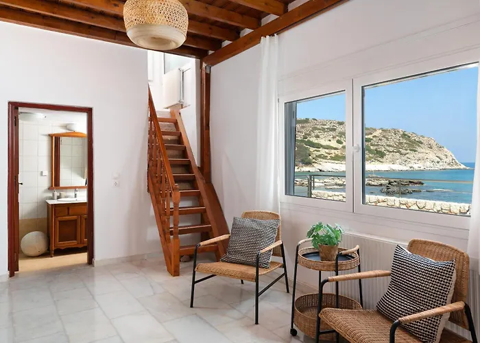 فيلة Hamilton Sea Front