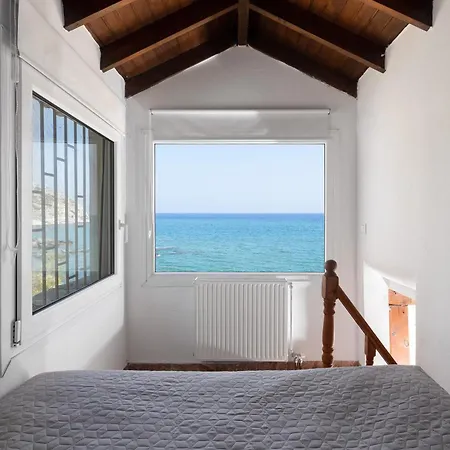 Villa Hamilton Sea Front *